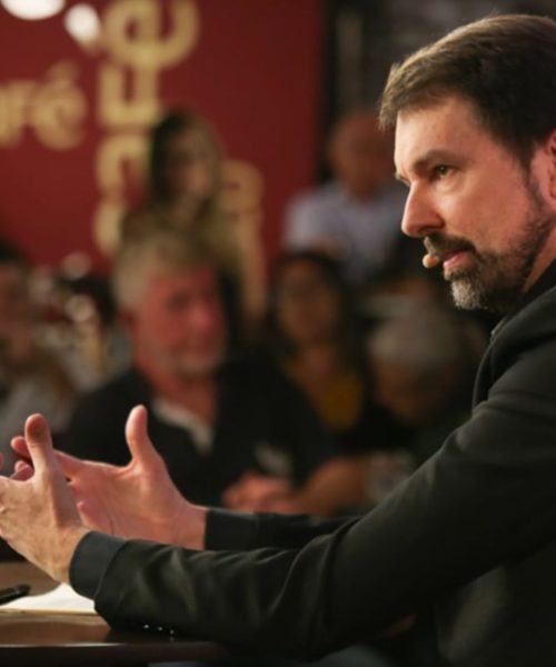 Sociólogo Fernando Shuller sai em defesa das vítimas de “A.M.” do 8 de janeiro – Curiosamente nas páginas de Veja