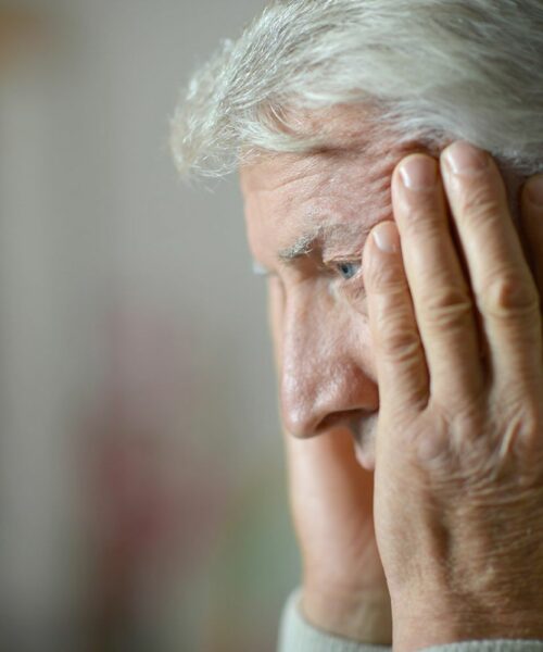Alzheimer em ritmo acelerado acende alerta e deve triplicar até 2050 no Brasil