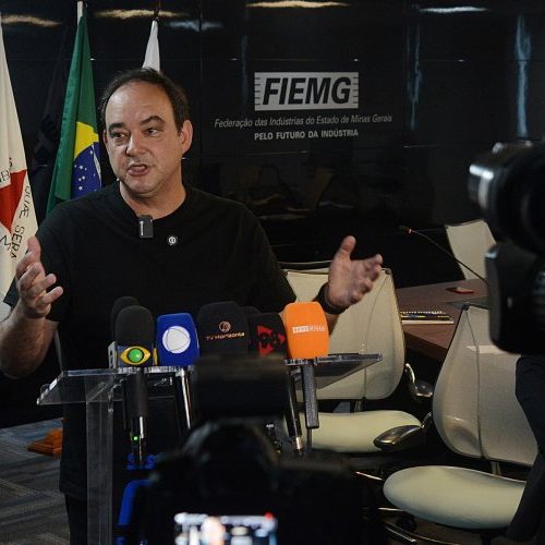 FIEMG defende diálogo entre Brasil e EUA para buscar solução sobre tarifas 