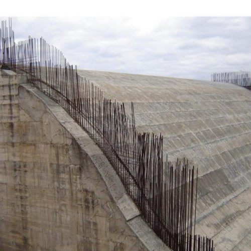 Consórcio cobra retomada de obra da barragem 