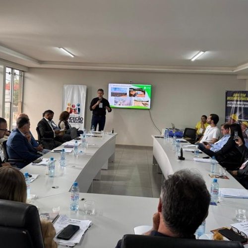 Amvale debate eventos climáticos 