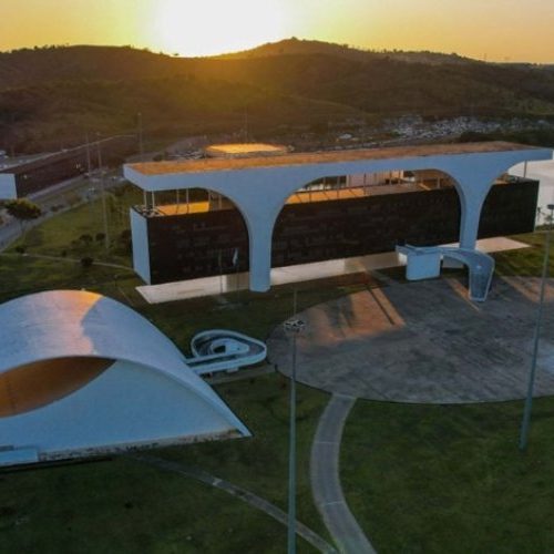 Arrecadação de impostos sobe 0,5% em Minas 