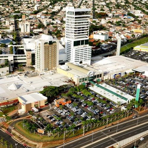 Comércio de Uberlândia acima da média 