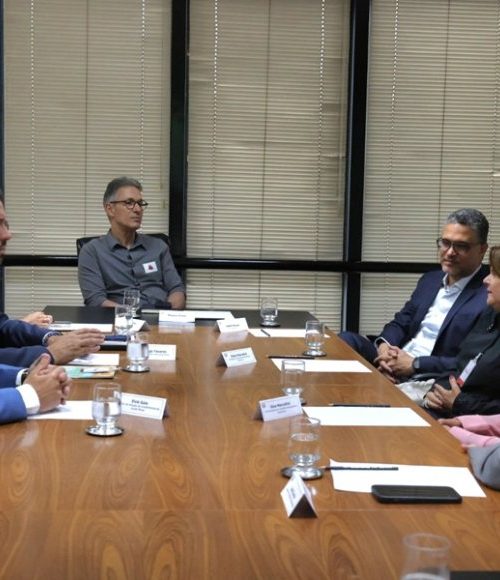 Farmacêutica anuncia investimento de 765 milhões 