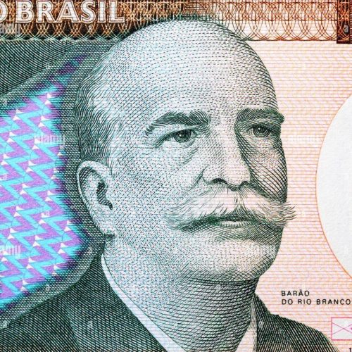 O que tem em comum os diplomatas, o disco de vinil, a cannabis e a língua chinesa? Por: Hércules Oliveira