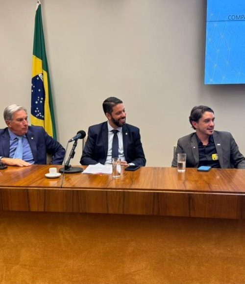 Presidente da AMM articula em Brasília PEC que pode ampliar repasses aos municípios mineiros 