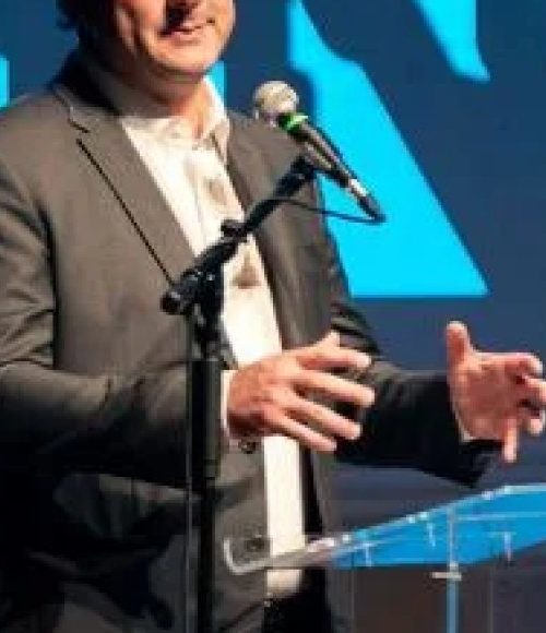 Flávio Roscoe se consolida como nome ao governo de Minas e passa a ser cotado também em chapa nacional 