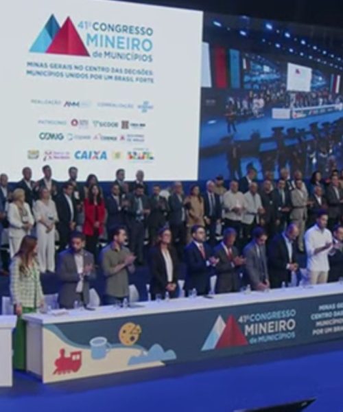 Termo aditivo sobre repasses da saúde às cidades é homologado durante Congresso Mineiro de Municípios