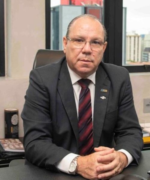 Dia livre de Impostos tem adesão de 1.000 empresas em BH nesta quinta-feira (28/05). A iniciativa é do CDL/BH