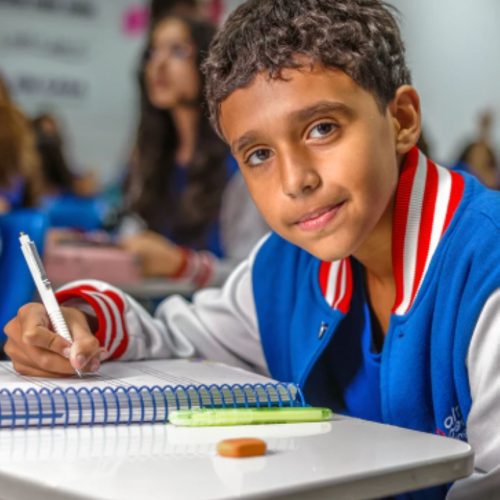 Como ensinar educação financeira desde cedo para os jovens?