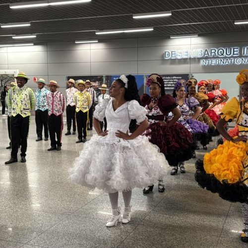 Quadrilha junina transforma BH Airport em palco da cultura popular nesta quinta-feira 2 de julho