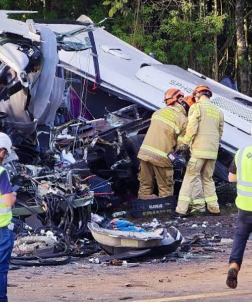 Tragédia na BR-373 no Paraná mostra que não basta culpar o motorista enquanto as estradas continuam facilitando as colisões frontais