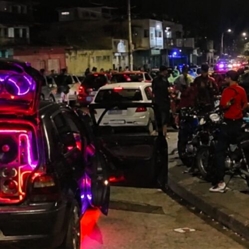 Avenida Saramenha em BH e o silêncio das autoridades contrastando com o barulho que atravessa a madrugada