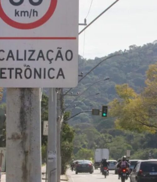 Radares aplicam mais de 75 mil multas em JF 