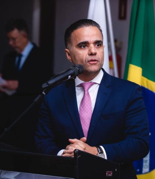 Presidente da OAB-MG participa da Semana Jurídica do UNILAVRAS com palestra sobre advocacia e inteligência artificial 