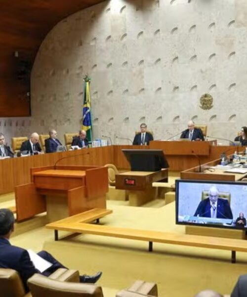STF hoje mostrou que Suprema Corte do Brasil desceu à arena política, e a Justiça perdeu sua autoridade