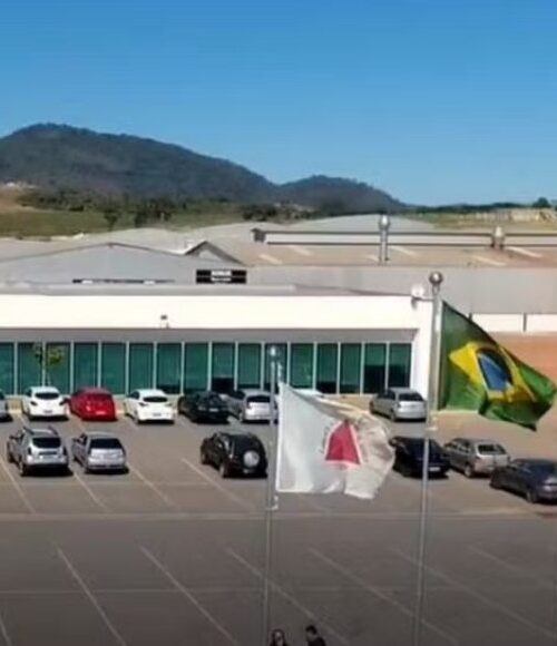 Multinacional Kohler fecha unidade em Andradas 