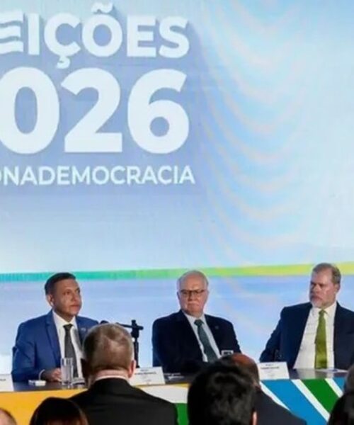 TSE precisa explicar o que aconteceu para os votos ficarem congelados no painel durante uma hora